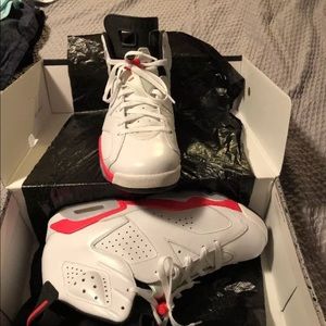 WHITE-BLACK INFRARED JORDANS WHITE-NOIR
